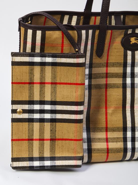 26SS 버버리 하이랜드 미디움 토트백 8112222 B9368 BEIGE - BURBERRY