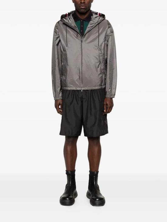 26SS 몽클레어 반팔 티셔츠 L10918A0000389A16 86G GREEN - MONCLER