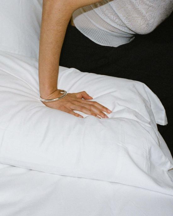  아니카 이네즈 커프스 링크/타이 홀더 슬렌더 튜브 뱅글 실버 - ANNIKA INEZ