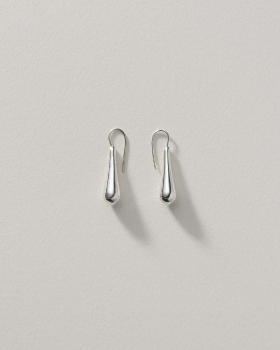  아니카 이네즈 이어링 스몰 스웨이잉 드롭