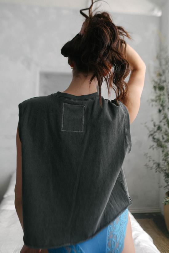  피플 오브 레이저 민소매 티셔츠 피플 오브 레저 롤링 스톤즈 핫 스터프 탱크 빈티지 블랙 - PEOPLE OF LAISURE