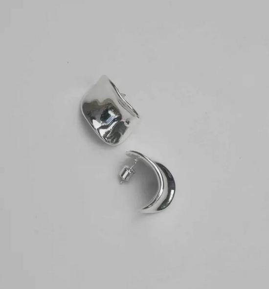  바이 올리 이어링 플로 - BY ORLY