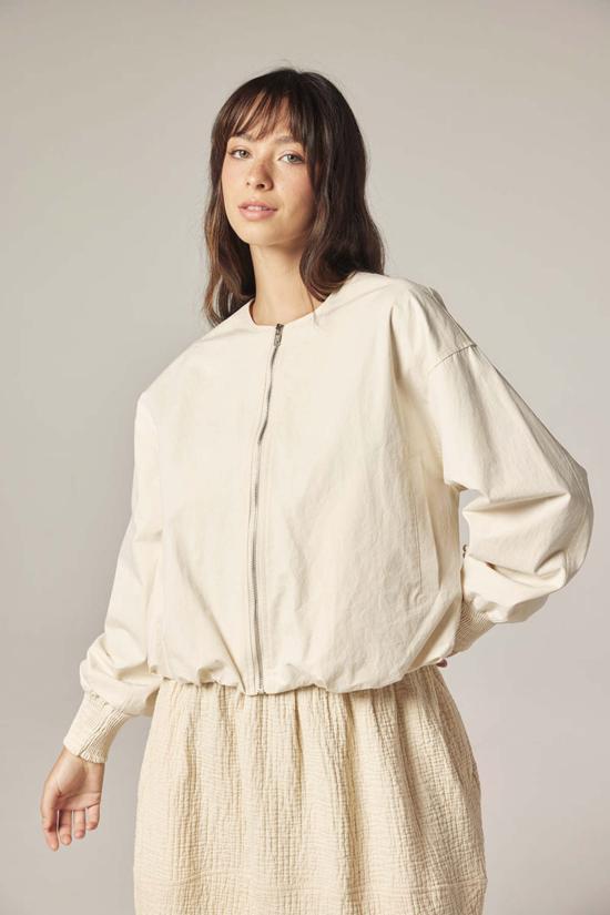  amente 봄버 자켓 아멘테 스모크 슬리브 지퍼업 재킷 에크루 - AMENTE