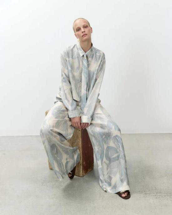  알리지 넥타이 알리시 브러시드 프린트 실크  시엘로 - ALYSI