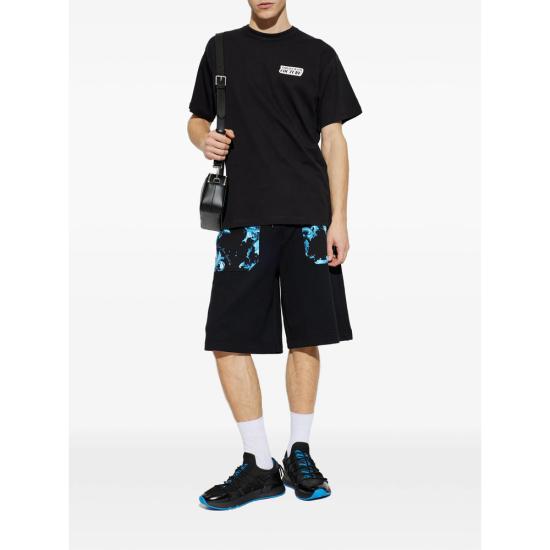 26SS 베르사체 반팔 티셔츠 80GAHT18 CJ00T 899 BLACK - VERSACE