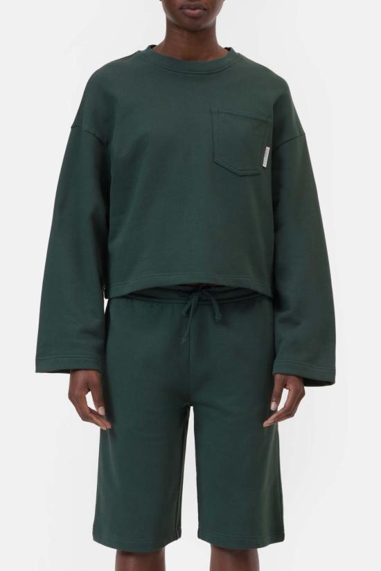  클로즈드 스웨터 로얄 그린 색상의 긴팔 크루넥 스웨트셔츠