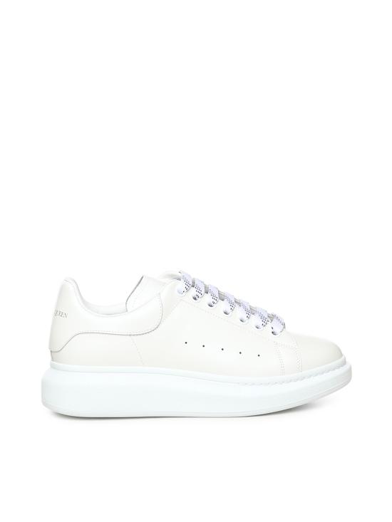 26SS 알렉산더 맥퀸 오버사이즈 드 스니커즈 553680 WIAIG9007 ERR