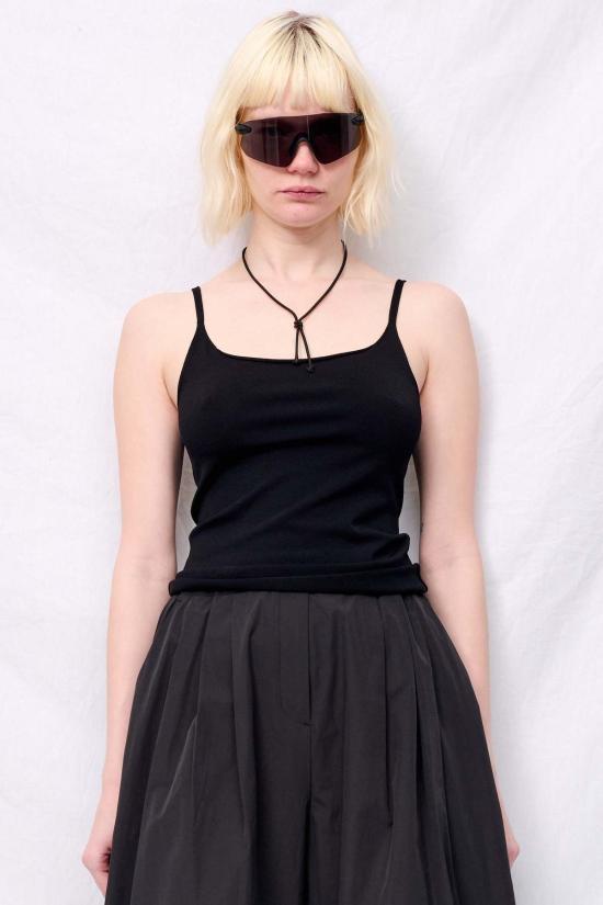  아모멘토 민소매 티셔츠 블랙 민소매 니트 탑