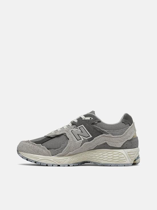 26SS 뉴발란스 스니커즈 NM2002RDA Grey - NEW BALANCE