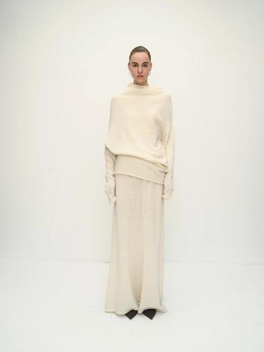  빅토리아 찬 풀오버 AW25119IV