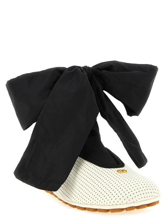 26SS 발렌티노 가라바니 플랫 슈즈 W2S0NT6RTFA81 White Black - VALENTINO GARAVANI