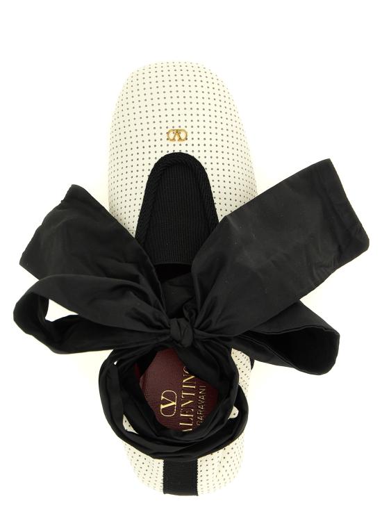 26SS 발렌티노 가라바니 플랫 슈즈 W2S0NT6RTFA81 White Black - VALENTINO GARAVANI