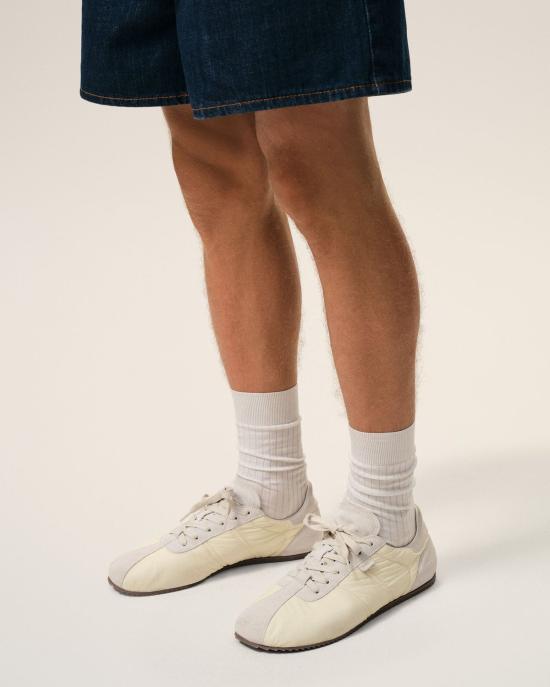 26SS 아미 스텝 로우탑 스니커즈 USN503AW0024 136 BLANCCREME - AMI