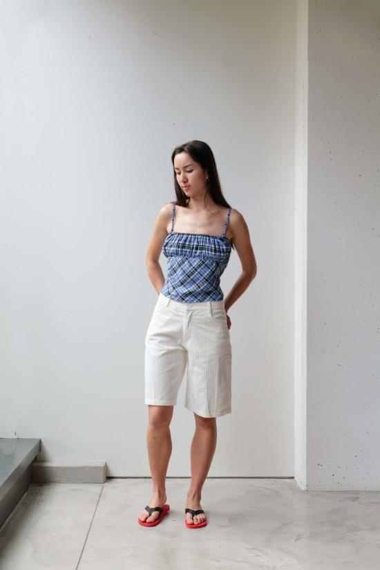  앳 던 캐미솔 새벽에. 주름 장식  탑 - AT DAWN.