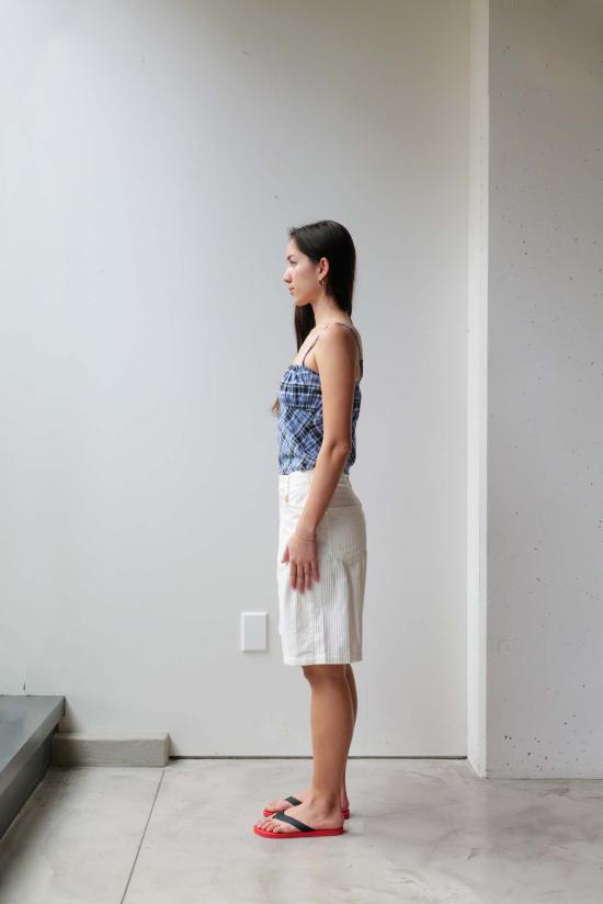  앳 던 캐미솔 새벽에. 주름 장식  탑 - AT DAWN.