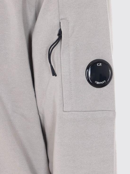 26SS 씨피 컴퍼니 다이애그널 레이즈드 플리스 크루넥 렌즈 스웨트셔츠 20CMSS713A005086W 904 Grey - C.P. COMPANY
