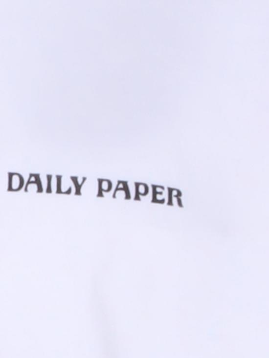 26SS 데일리 페이퍼 반팔 티셔츠 2610068 White - DAILY PAPER