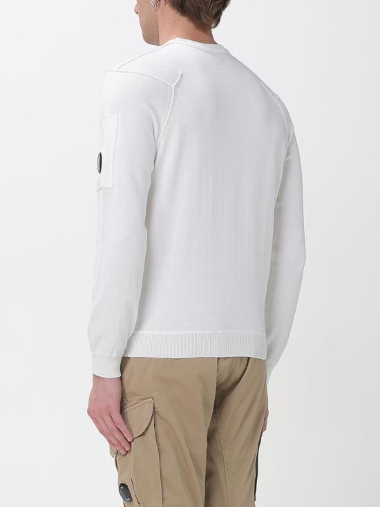 26SS 씨피 컴퍼니 코튼 씨 아일랜드 크루넥 렌즈 니트 20CMKN183A110560A 103 White - C.P. COMPANY