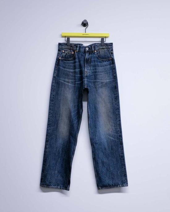  아워레가시 데님 저희 레거시 로커 스톰 워시 써드컷 진입니다.