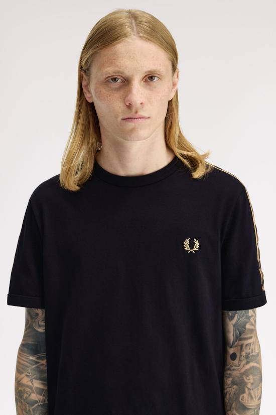 26SS 프레드페리 반팔 티셔츠 M4613 90A Black champagne - FRED PERRY