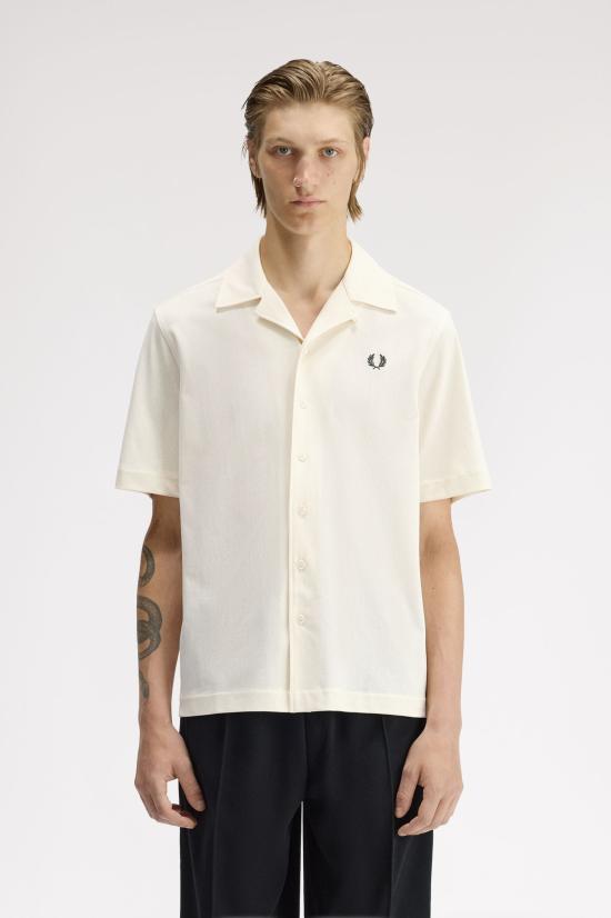 26SS 프레드페리 반팔 셔츠 M1745 560 Beige - FRED PERRY