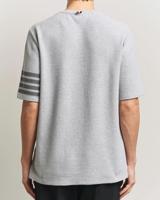 26SS 톰브라운 텍스처드 피케 4바 티 MJS296A J0248 050 PALE GREY DOM - THOM BROWNE