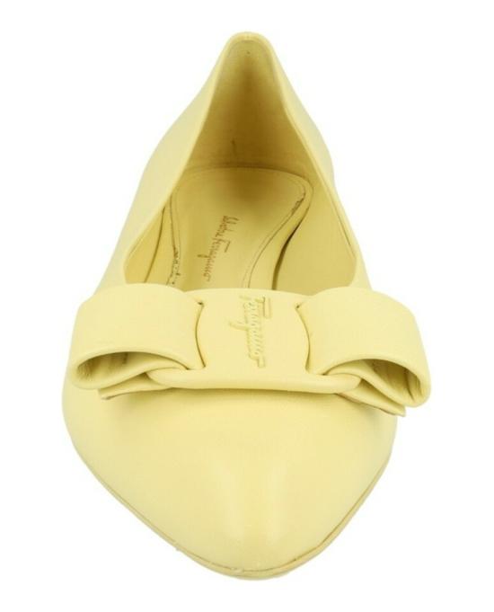  살바토레 페라가모 플랫 슈즈 01R252 744592 1B 70004 10 Yellow - SALVATORE FERRAGAMO