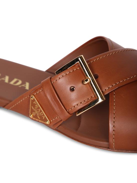 26SS 프라다 레더 크리크로스 버클 슬라이드 1XX778 248 F0054 Brown - PRADA