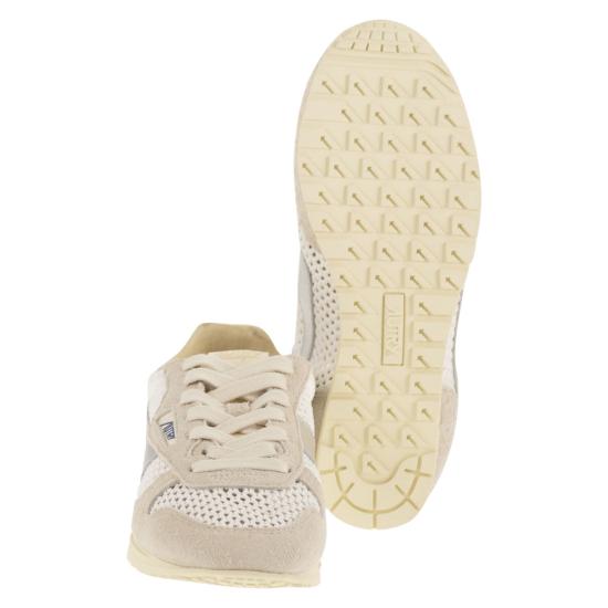 26SS 오트리 WINDSPIN 윈드스핀 스니커즈 WSLW WHITE - AUTRY