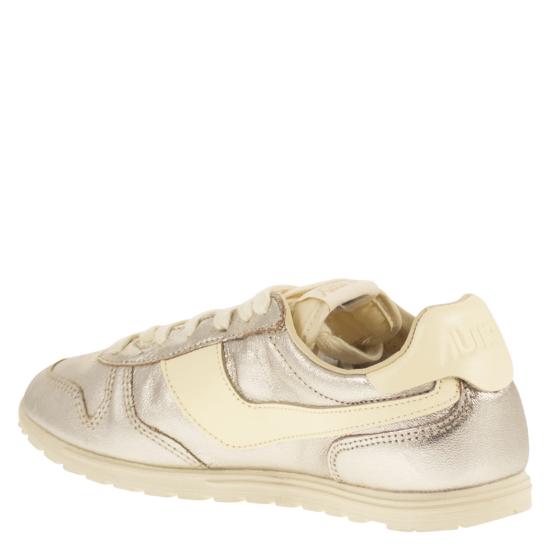 26SS 오트리 WINDSPIN 윈드스핀 스니커즈 WSLW SILVER - AUTRY