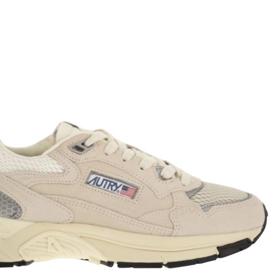 26SS 오트리 HYPERWAY 하이퍼웨이 스니커즈 HYLW WHITE - AUTRY