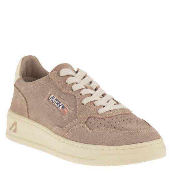 26SS 오트리 메달리스트 로우 스니커즈 AULW PINK - AUTRY