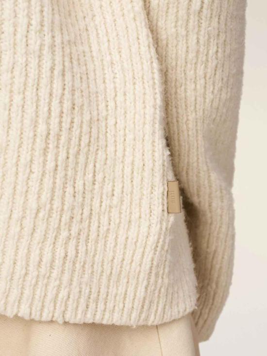 25FW 아미 스웨터 UKS817KN0112185 White - AMI