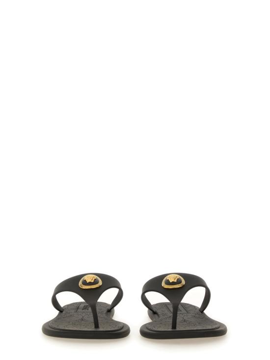 26FW 베르사체 알리아 러버 플랫 샌들 1016248 1A109831B00V BLACK - VERSACE