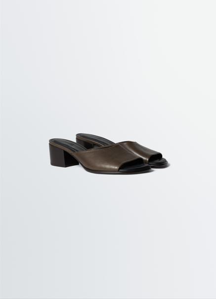 26SS 르메르 스퀘어 힐 뮬 FO0257LL0078 BR449 DARK BROWN - LEMAIRE