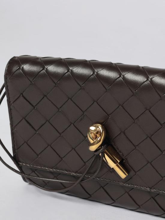 26SS 보테가베네타 안디아모 파우치 온 스트랩 836940VCPP2 2190 Brown - BOTTEGA VENETA