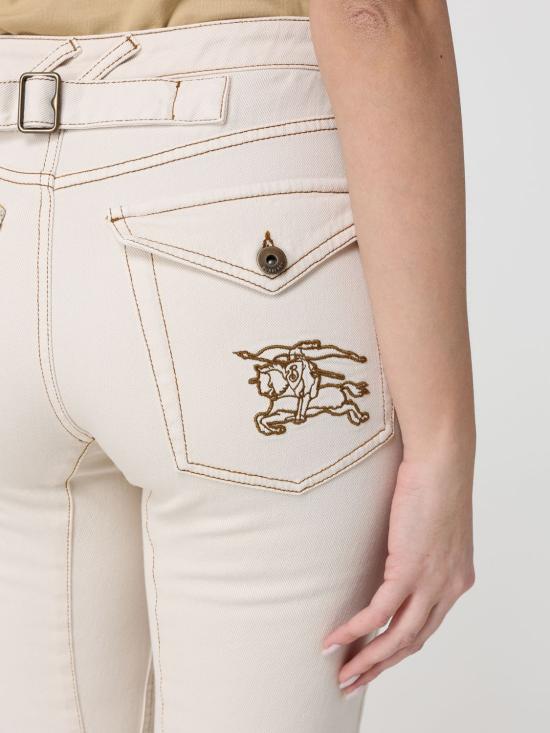 26SS 버버리 하이 라이즈 부츠컷 진 8118523 White - BURBERRY