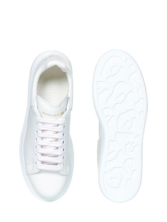 26SS 알렉산더 맥퀸 오버사이즈드 스니커즈 553770WIAIG 9007 White - ALEXANDER MCQUEEN