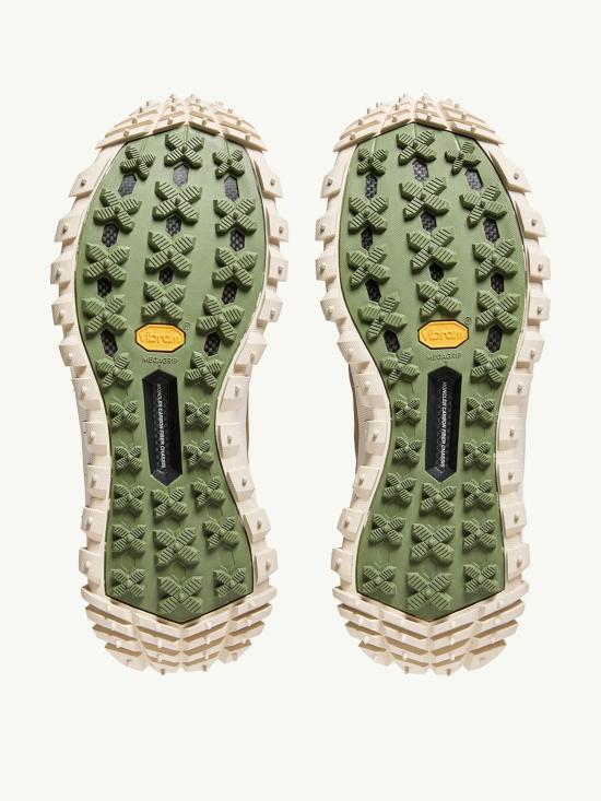 26SS 몽클레어 스니커즈 L109A4M00260M7208 23F Beige - MONCLER