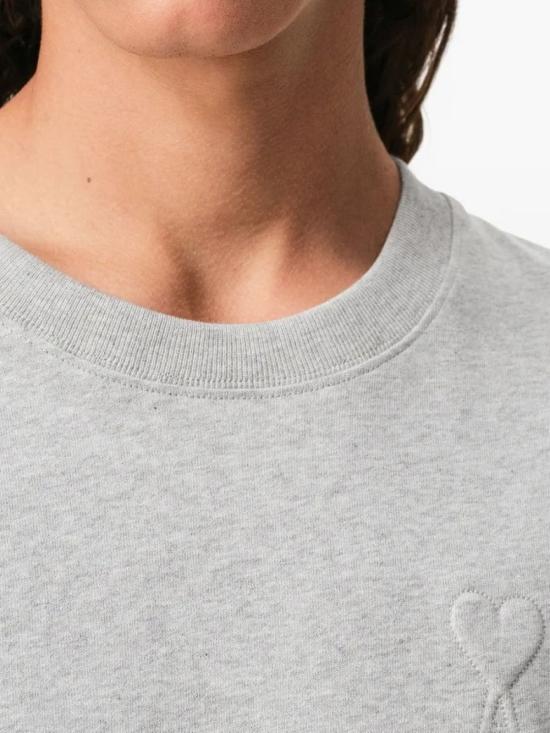 26SS 아미 화이트 코튼 드 하트 엠보스 티셔츠 UTS357 7260951 Gray - AMI