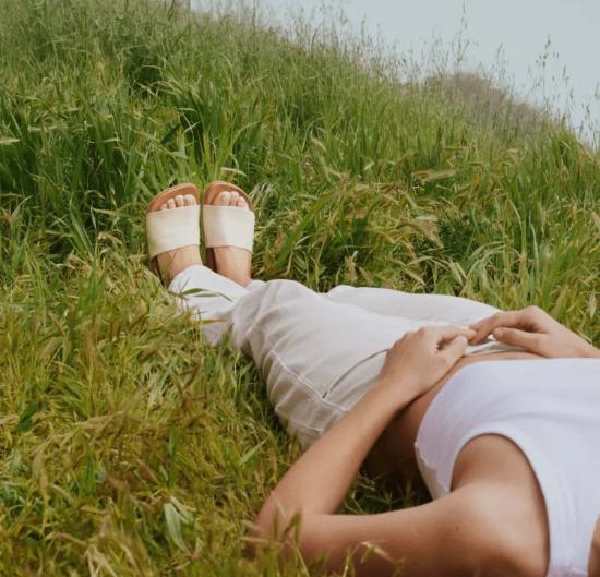  Message 뮬/슬리퍼 메시지 멀렌 클래식 슬라이드 샌들 크렘 브륄레 - OTHER BRANDS