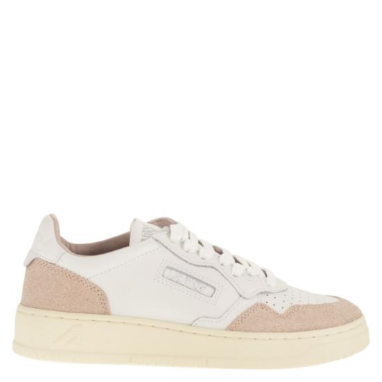 26SS 오트리 메달리스트 로우 스니커즈 AULW WHITE PINK