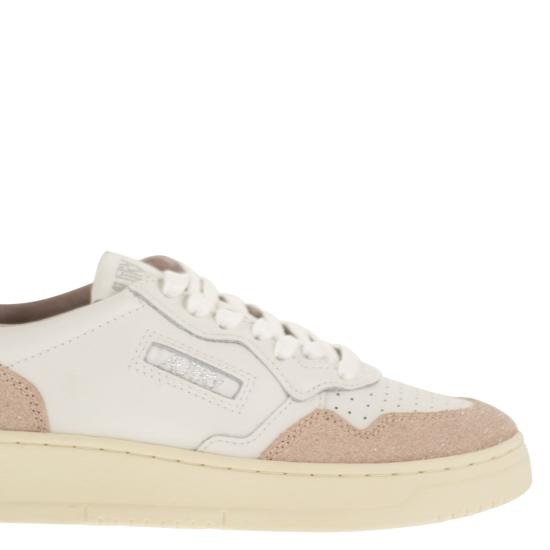 26SS 오트리 메달리스트 로우 스니커즈 AULW WHITE PINK - AUTRY