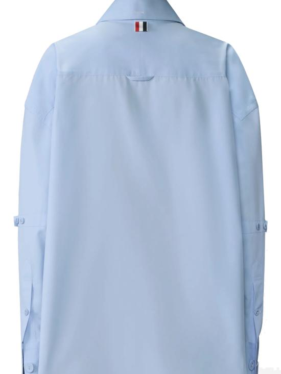26SS 톰브라운 솔리드 포플린 크레스트 엠브로이더리 암밴드 슈퍼사이즈 셔츠 FLL079E F1004480 Blue - THOM BROWNE