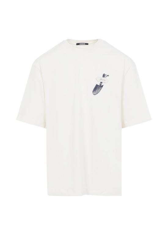 26SS 자크뮈스 반팔 티셔츠 TSM00623AJ00226 1NZ EMBROIDERED SHOVEL