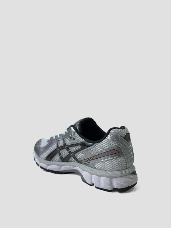 26SS 아식스 스니커즈 1203A759 104 WHITE GRAPHITE GREY - ASICS