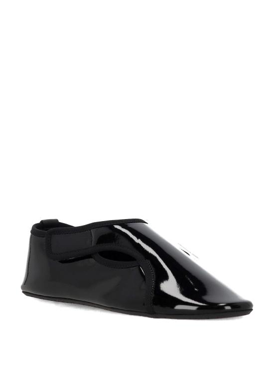 26SS 알라이아 플랫 슈즈 AA3A065A034 999 Black - ALAIA