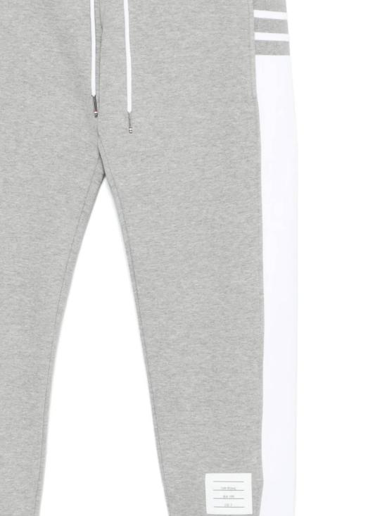 26SS 톰브라운 클래식 4바 저지 루프백 스웨트팬츠 MJQ213A 03037055 Lt grey - THOM BROWNE