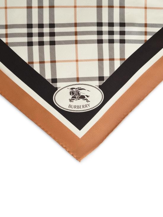 26SS 버버리 머플러/스카프 8120319A4486 White - BURBERRY