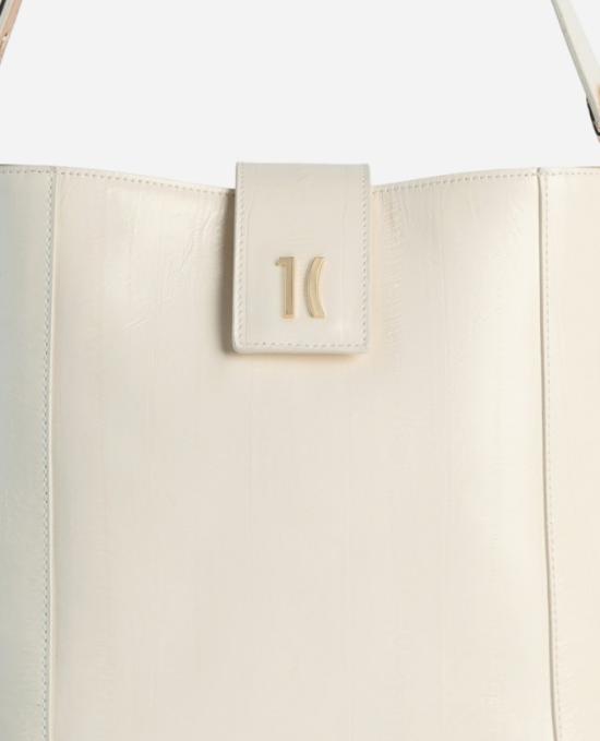 26SS 알비에로 마르티니 숄더백 LF03 D6470905 Ivory - ALVIERO MARTINI